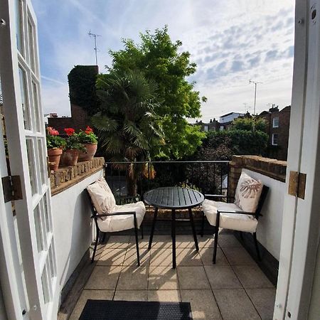 Lovely Large 1 Bed Renovated Flat W Balcony & 600Mb Wifi Londra Exterior foto