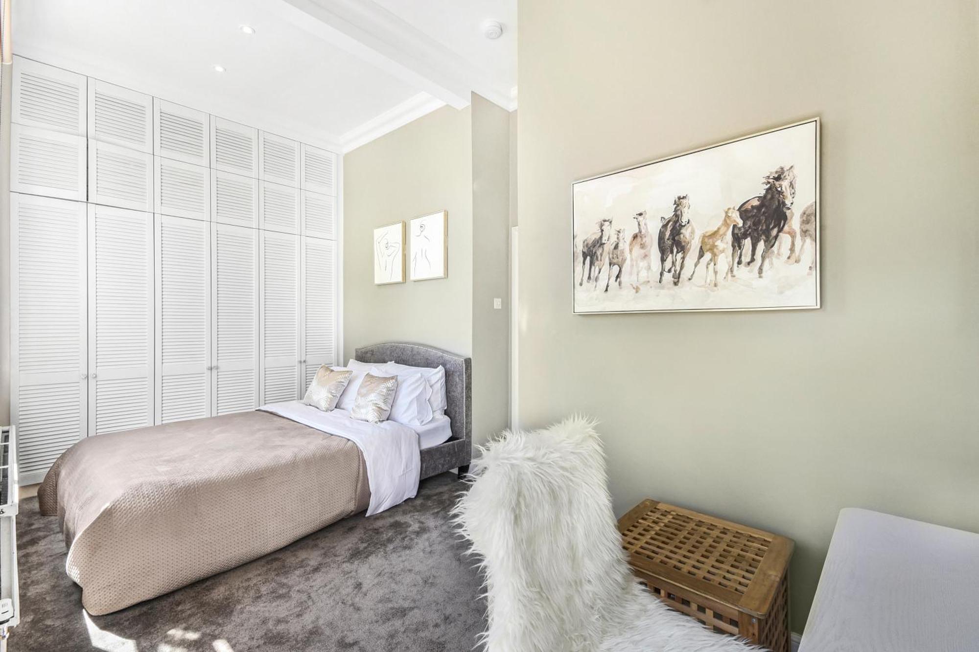Lovely Large 1 Bed Renovated Flat W Balcony & 600Mb Wifi Londra Exterior foto